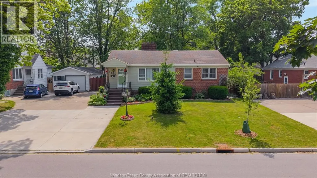 1953 Olive Road Windsor ON N8T 1R4