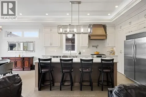266 Xavier Circle Lakeshore ON N8N 0J3