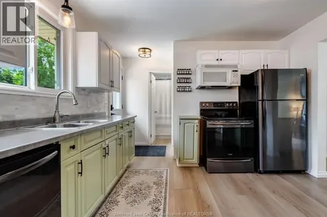 4399 Ashfield Crescent Windsor ON N9G 2G8