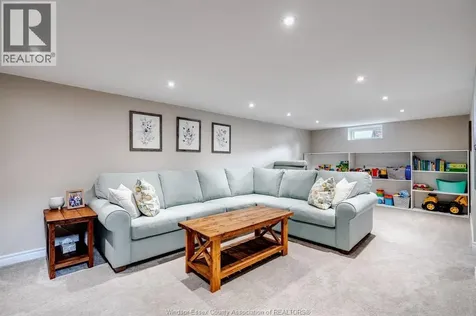 4399 Ashfield Crescent Windsor ON N9G 2G8
