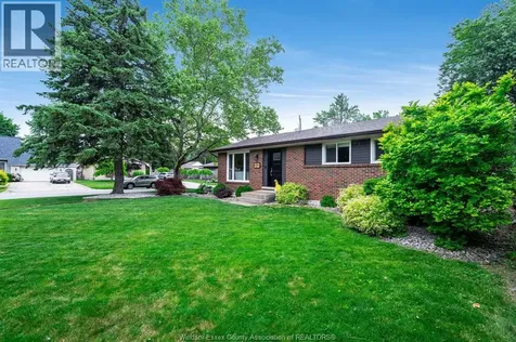 4399 Ashfield Crescent Windsor ON N9G 2G8