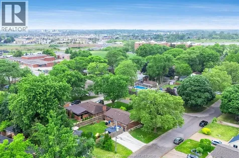 4399 Ashfield Crescent Windsor ON N9G 2G8
