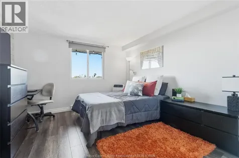 3936 Wyandotte Street East Windsor ON N8Y 4V1