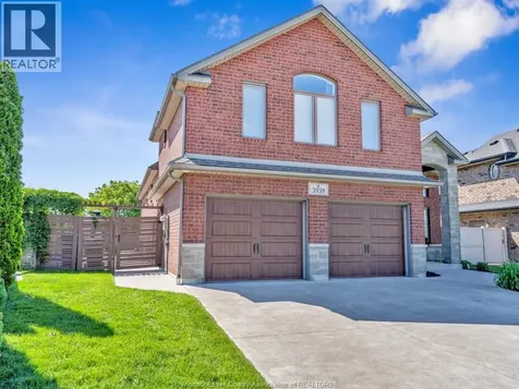 3939 Wildwood Drive Windsor ON N8R 2L4