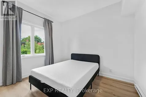 885 Somerset Street West Ottawa ON K1R 6R6
