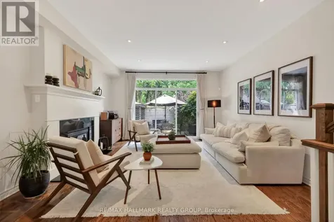 312 Iona Street Ottawa ON K1Z 7B9