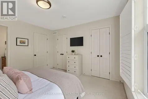 312 Iona Street Ottawa ON K1Z 7B9