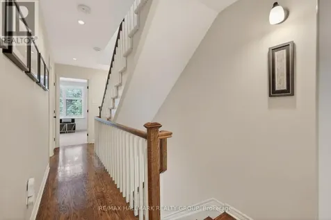 312 Iona Street Ottawa ON K1Z 7B9