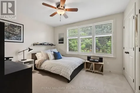 312 Iona Street Ottawa ON K1Z 7B9