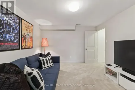 312 Iona Street Ottawa ON K1Z 7B9