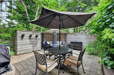 312 Iona Street Ottawa ON K1Z 7B9