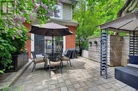 312 Iona Street Ottawa ON K1Z 7B9