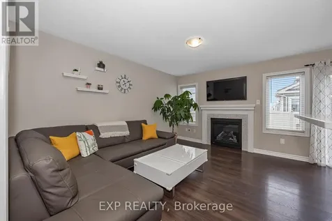 104 Conifer Creek Circle Ottawa ON K2M 0L7
