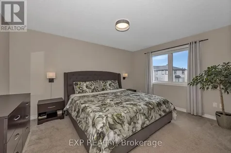 104 Conifer Creek Circle Ottawa ON K2M 0L7