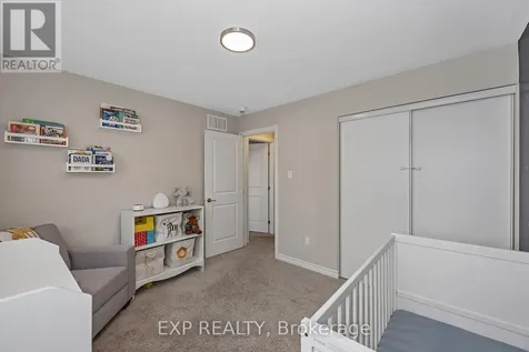 104 Conifer Creek Circle Ottawa ON K2M 0L7