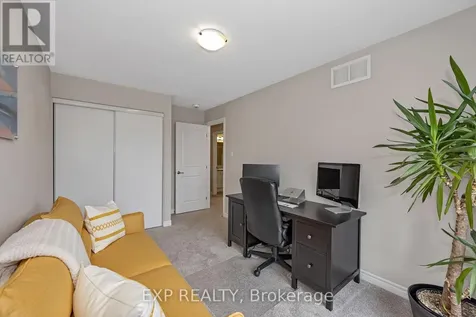 104 Conifer Creek Circle Ottawa ON K2M 0L7