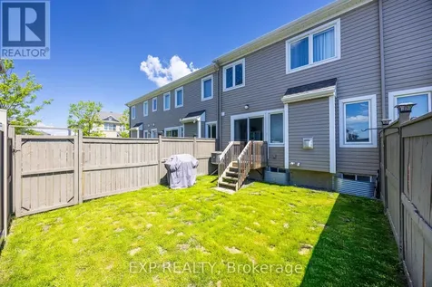 104 Conifer Creek Circle Ottawa ON K2M 0L7