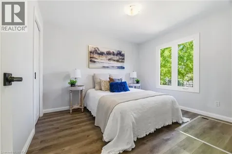 59 Salisbury Avenue Brantford ON N3S 1M8