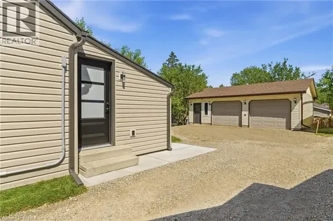 59 Salisbury Avenue Brantford ON N3S 1M8