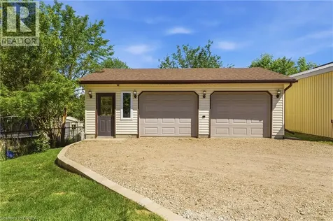 59 Salisbury Avenue Brantford ON N3S 1M8