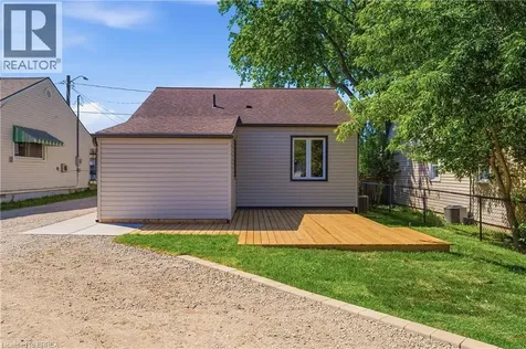 59 Salisbury Avenue Brantford ON N3S 1M8
