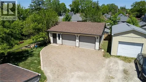 59 Salisbury Avenue Brantford ON N3S 1M8