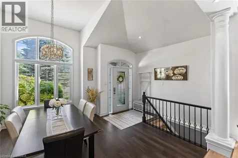 62 Varley Crescent Brantford ON N3R 7Z7
