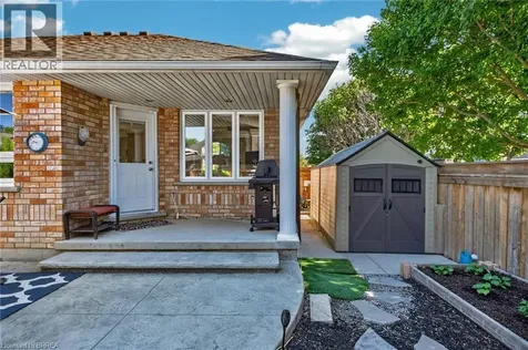 62 Varley Crescent Brantford ON N3R 7Z7