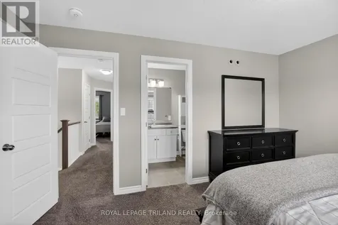 17 Bridle Path St. Thomas ON N5R 0B4
