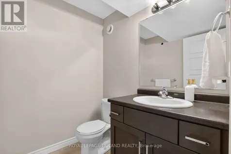 17 Bridle Path St. Thomas ON N5R 0B4
