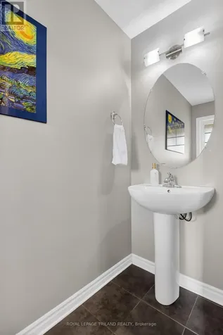 17 Bridle Path St. Thomas ON N5R 0B4