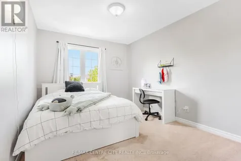 67 Ralgreen Crescent Kitchener ON N2M 1V1