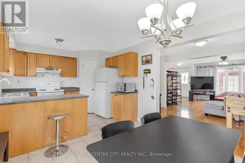67 Ralgreen Crescent Kitchener ON N2M 1V1