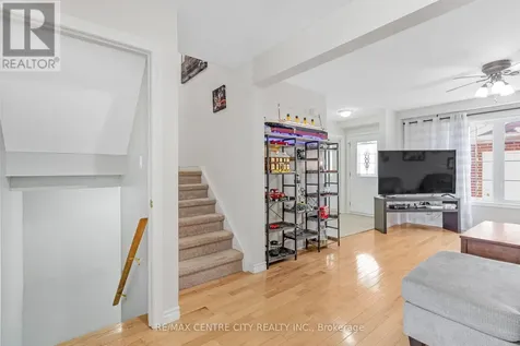 67 Ralgreen Crescent Kitchener ON N2M 1V1