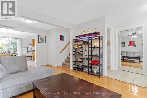 67 Ralgreen Crescent Kitchener ON N2M 1V1