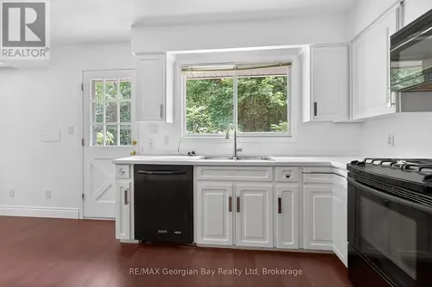 329 Glenbrook Drive Midland ON L4R 5G4
