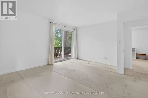 329 Glenbrook Drive Midland ON L4R 5G4