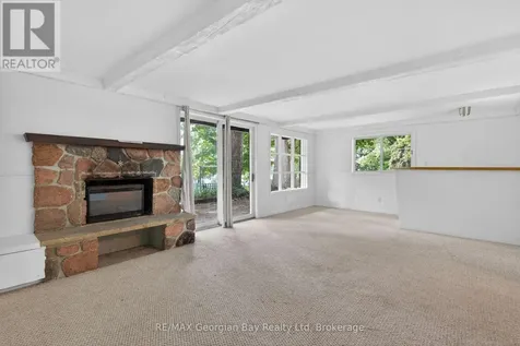 329 Glenbrook Drive Midland ON L4R 5G4