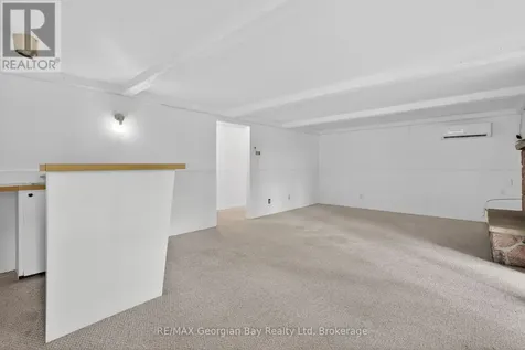 329 Glenbrook Drive Midland ON L4R 5G4