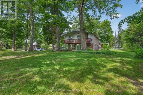 329 Glenbrook Drive Midland ON L4R 5G4