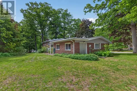 329 Glenbrook Drive Midland ON L4R 5G4