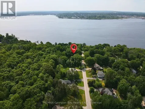 329 Glenbrook Drive Midland ON L4R 5G4