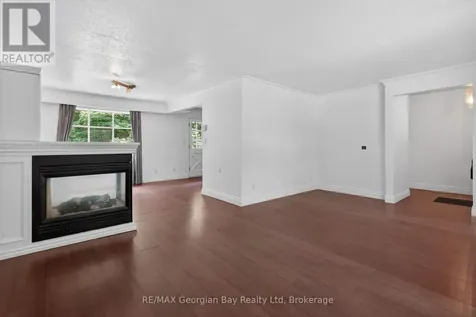 329 Glenbrook Drive Midland ON L4R 5G4