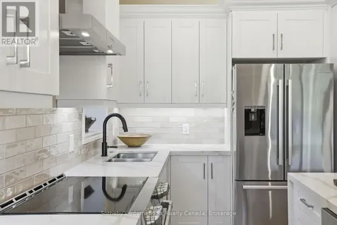 694 Johnston Park Avenue Collingwood ON L9Y 5C7