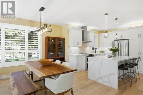 694 Johnston Park Avenue Collingwood ON L9Y 5C7