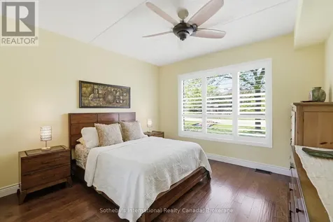 694 Johnston Park Avenue Collingwood ON L9Y 5C7