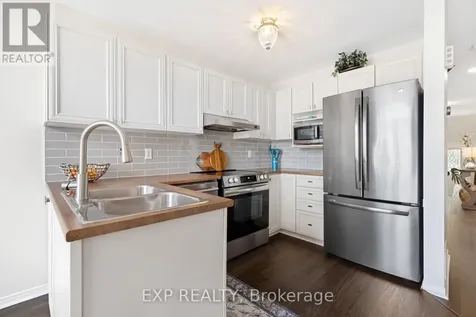 1064 Candlewood Street Ottawa ON K4A 5E9