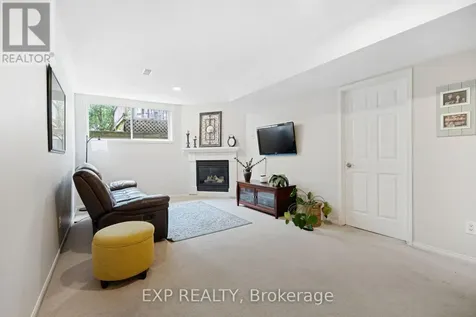 1064 Candlewood Street Ottawa ON K4A 5E9