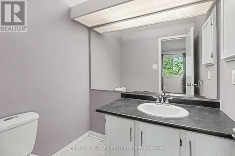 6912 Du Bois Avenue Ottawa ON K1C 5L3