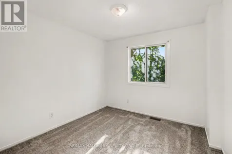 6912 Du Bois Avenue Ottawa ON K1C 5L3